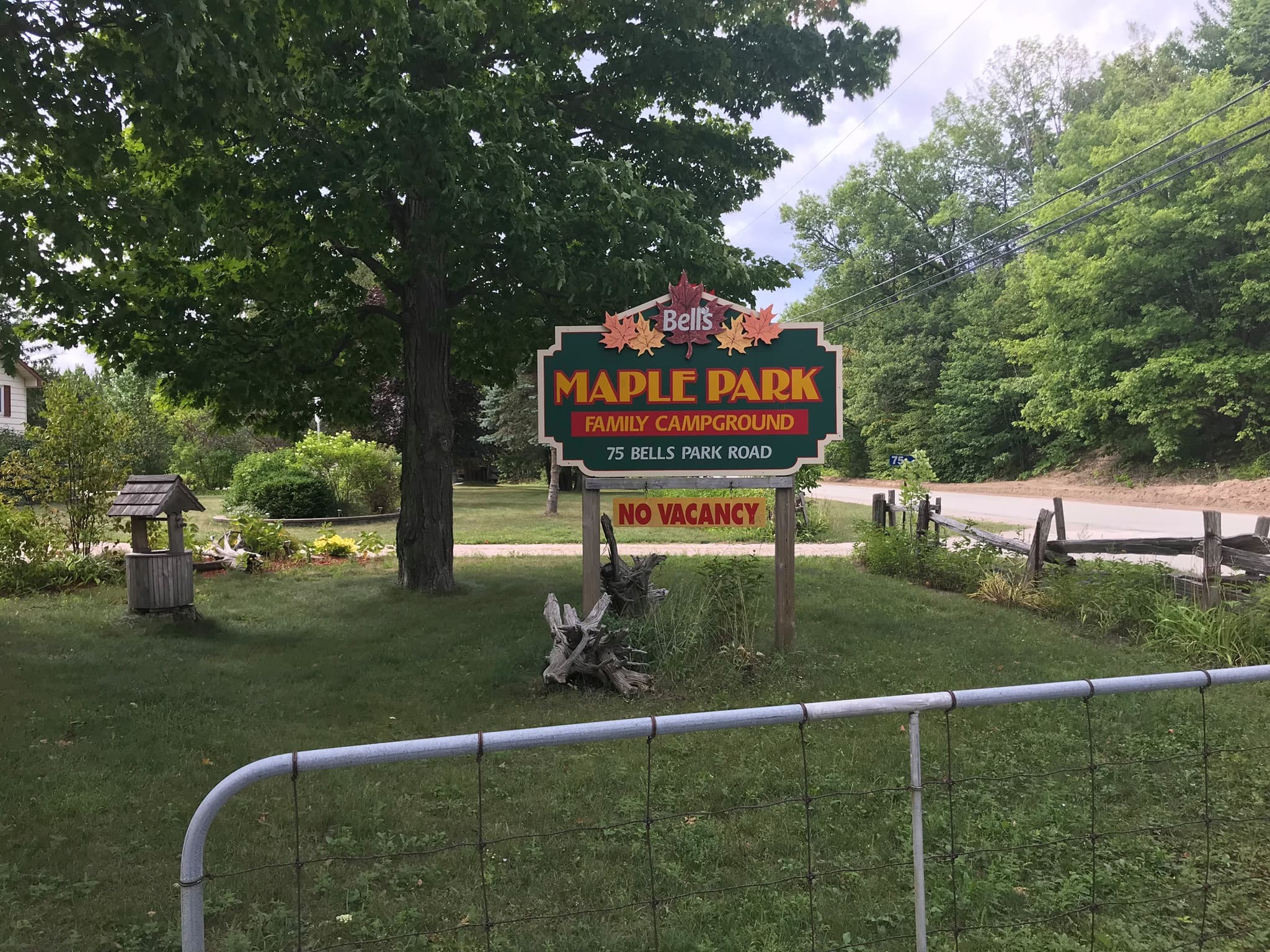 BELL'S MAPLE PARK LTD. logo